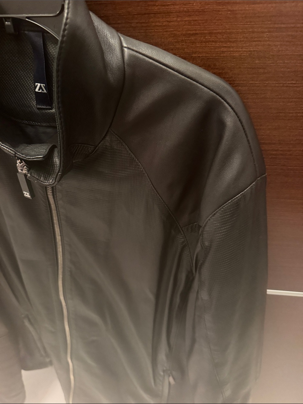 Men's Black Leather Zip-Up Jacket - Picture 6 of 8